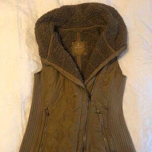 Prana vest